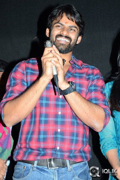 Pilla-Nuvvu-Leni-Jeevitham-Movie-Success-Tour